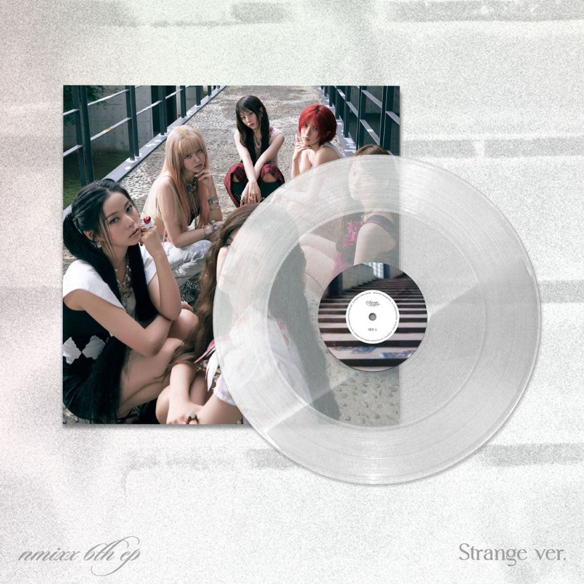 NMIXX - Strange Muse (Limited, Strange Ver.) [Clear Glitter Vinyl] Vinyl